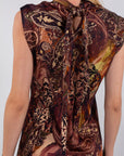ABITO SMANICATO RASO STAMPA FOULARD