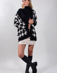 BOUCLE' HOOOster CARDIGAN