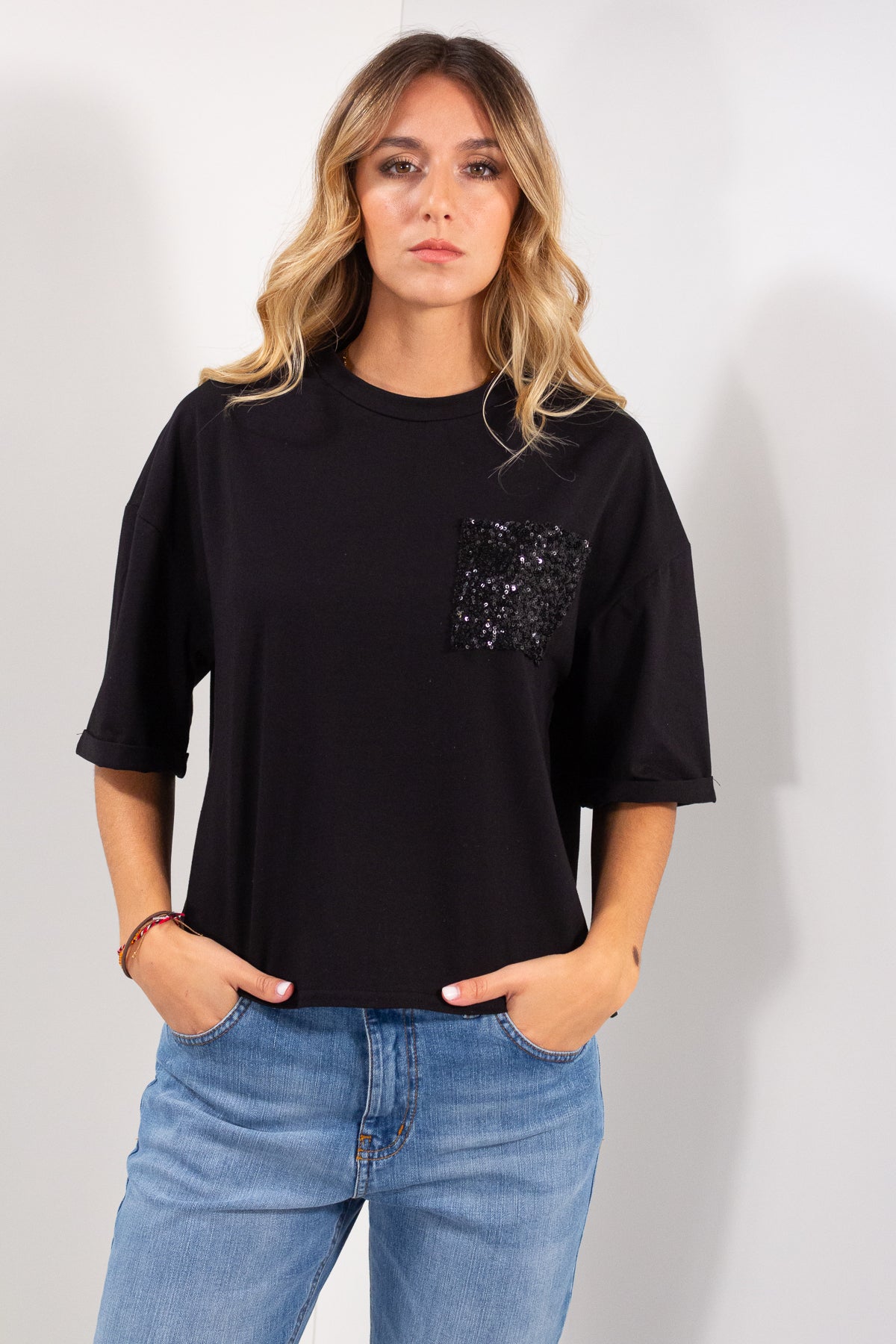 T-SHIRT COTONE TASCA PAILLETTES