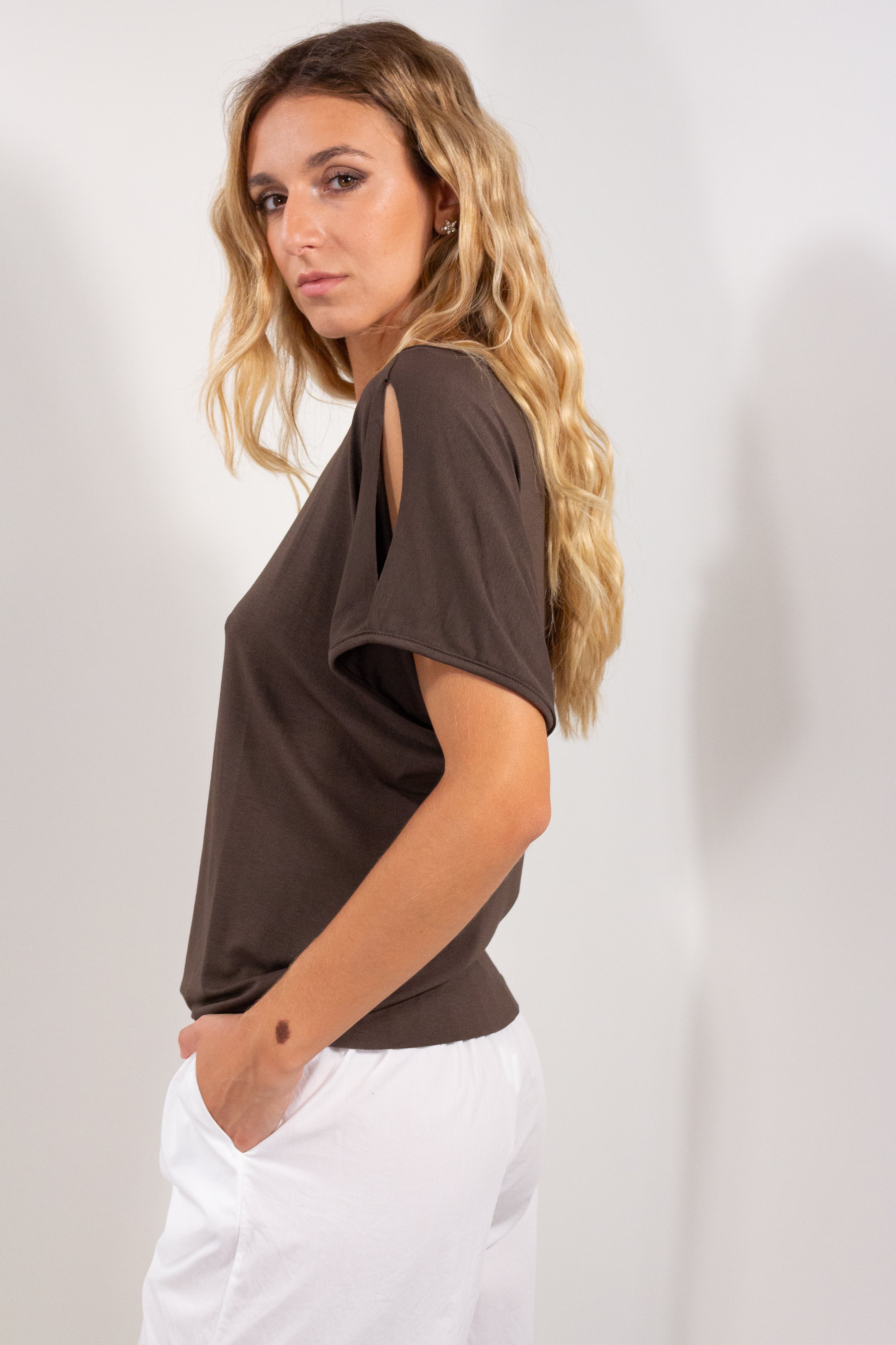 MAGLIA KIMONO BUCHI SPALLA