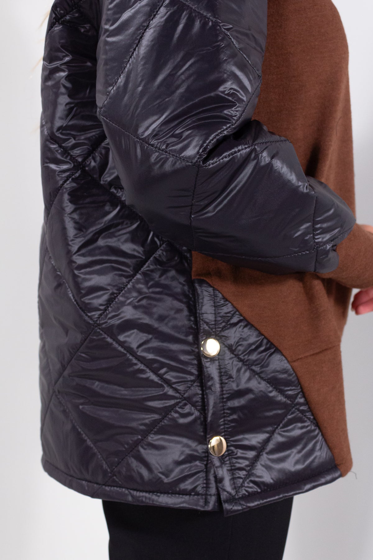 MAGLIA OVER TASCA TRAPUNTATA*