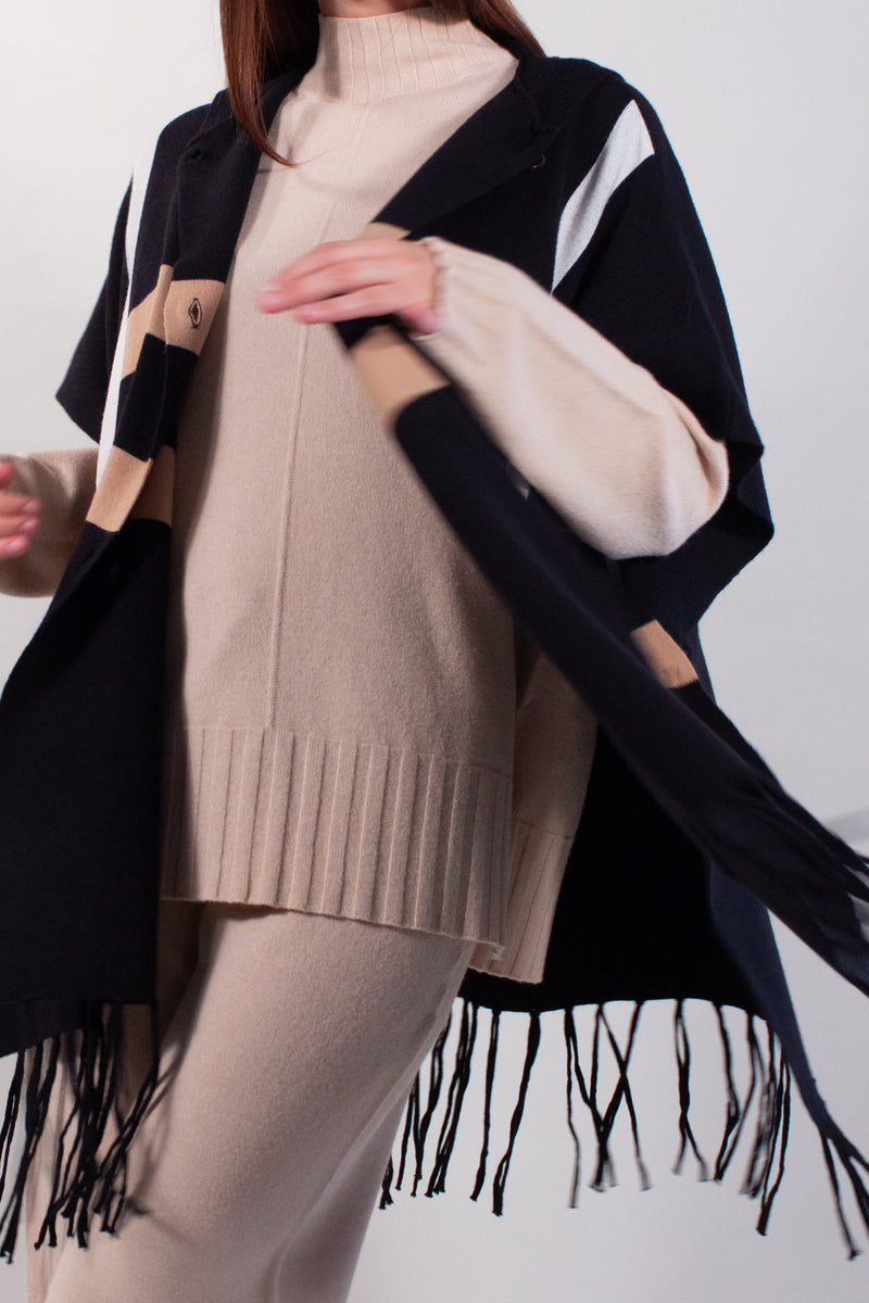 PONCHO JAQUARD + FRANGE