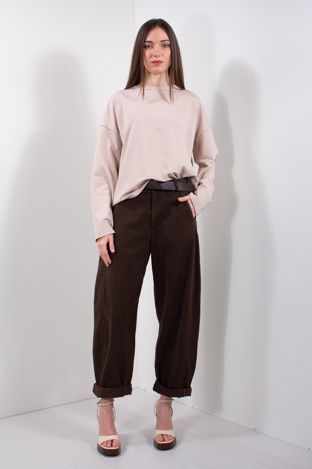 PANTALONE MOMFIT GABARDINA