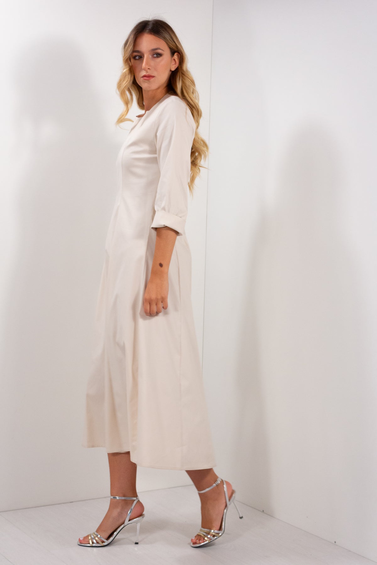 ABITO SVASATO MANICA 3/4